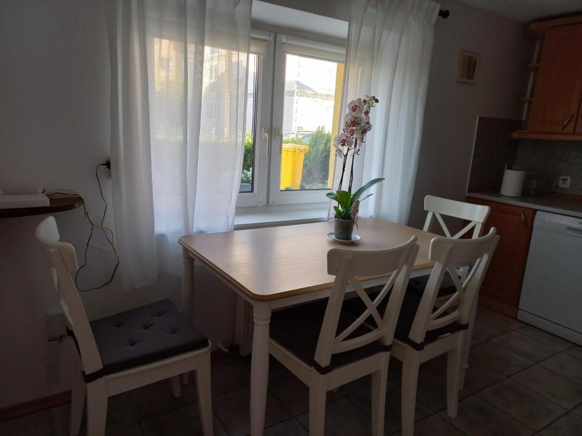 Apartament 2 Sypialnie Z Kuchnia - 200 Metrow Od Morza Miedzyzdroje Bagian luar foto