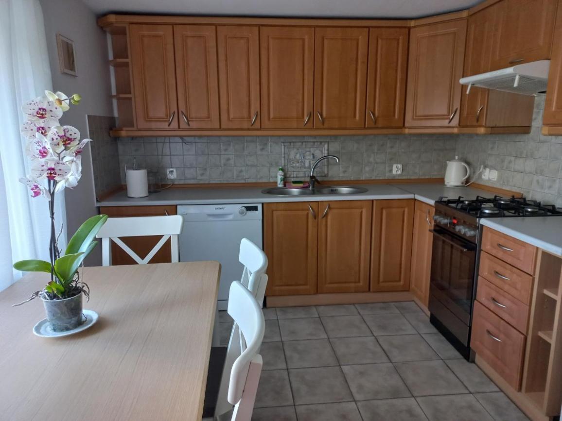 Apartament 2 Sypialnie Z Kuchnia - 200 Metrow Od Morza Miedzyzdroje Bagian luar foto